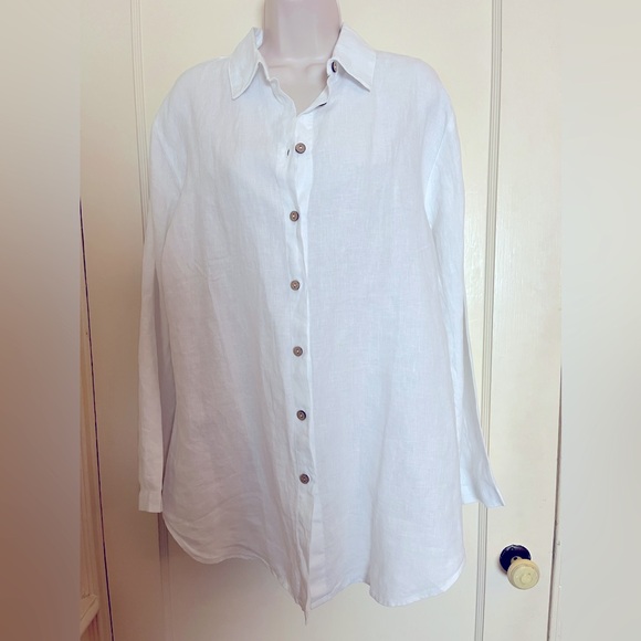 Soft Surroundings Oversized White Linen Button Down Shirt NWOT - Picture 1 of 10